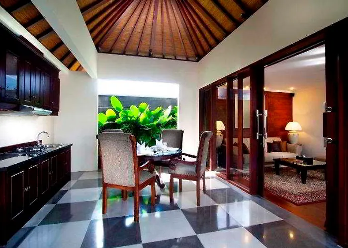 The Khayangan Dreams Villa, Seminyak